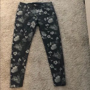 💰 3/$25 Size large Old Navy leggings